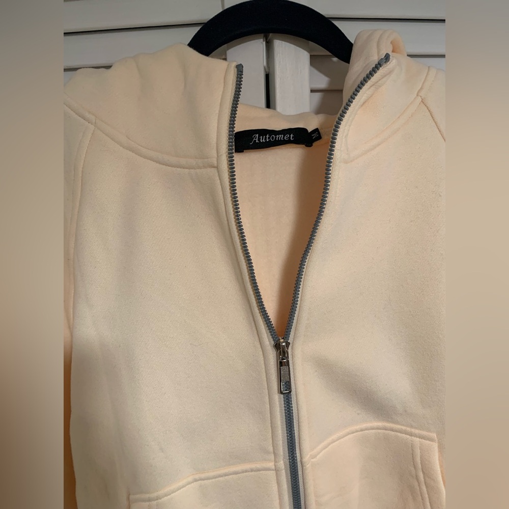 Peach colored zip-up sweatshirt, women’s size M - Picture 3 of 5